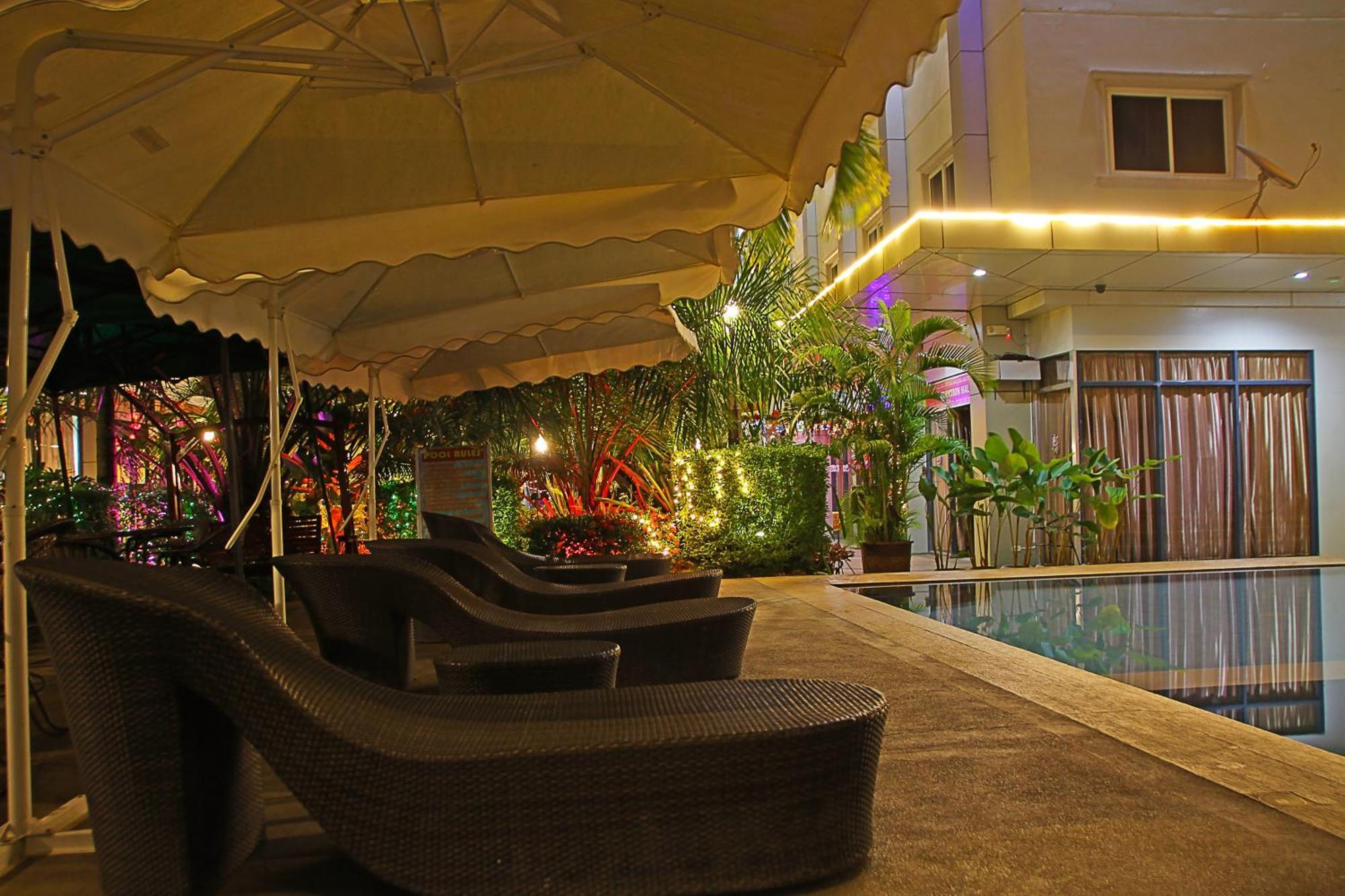 Palawan Uno Hotel Puerto Princesa Exterior photo