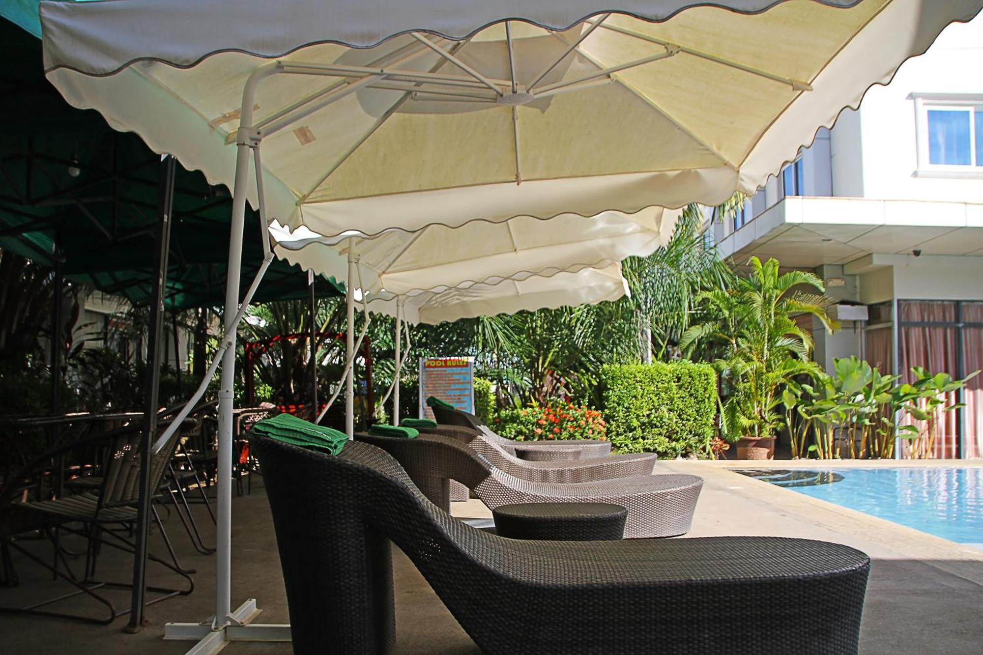 Palawan Uno Hotel Puerto Princesa Exterior photo