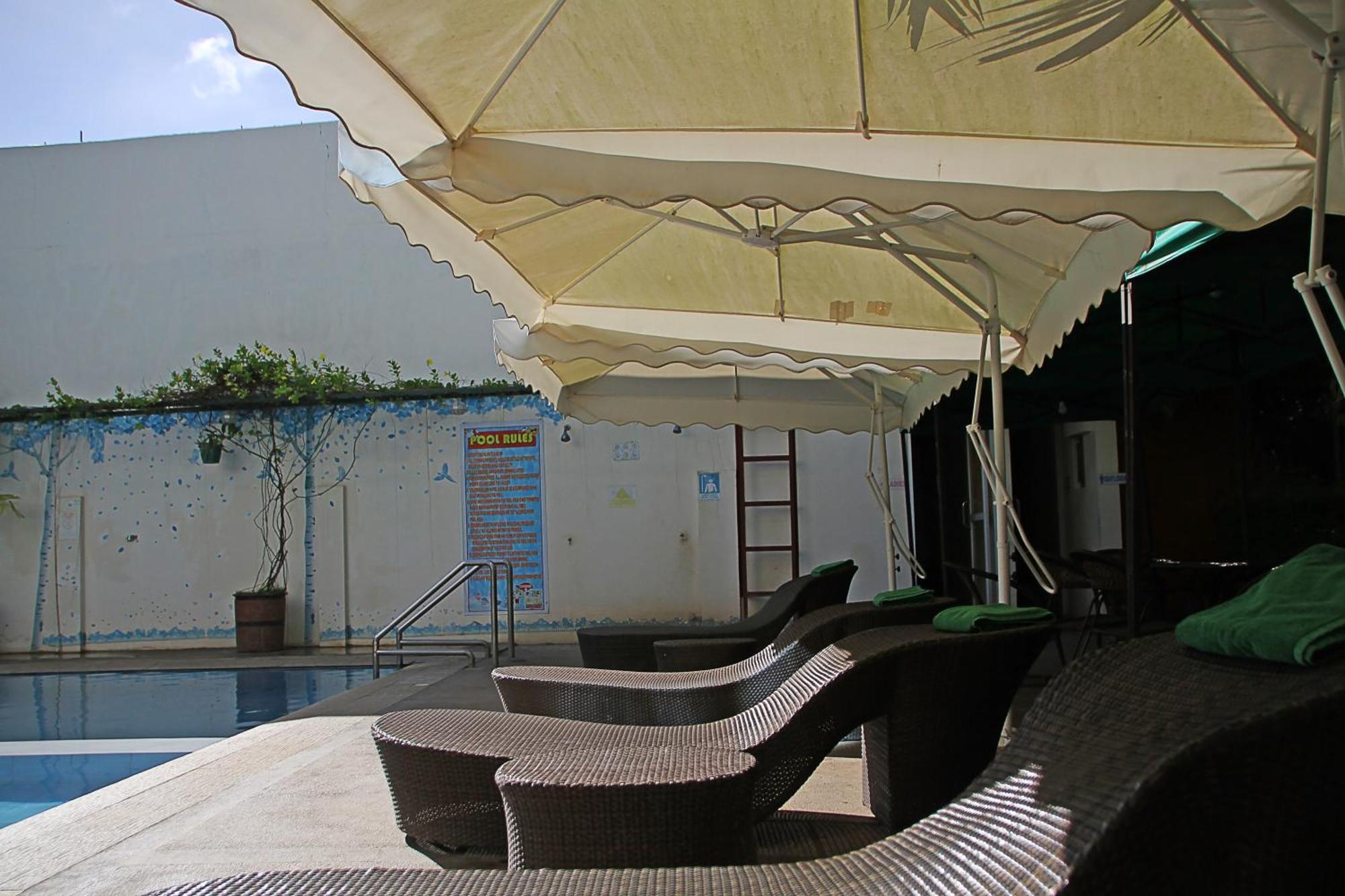 Palawan Uno Hotel Puerto Princesa Exterior photo
