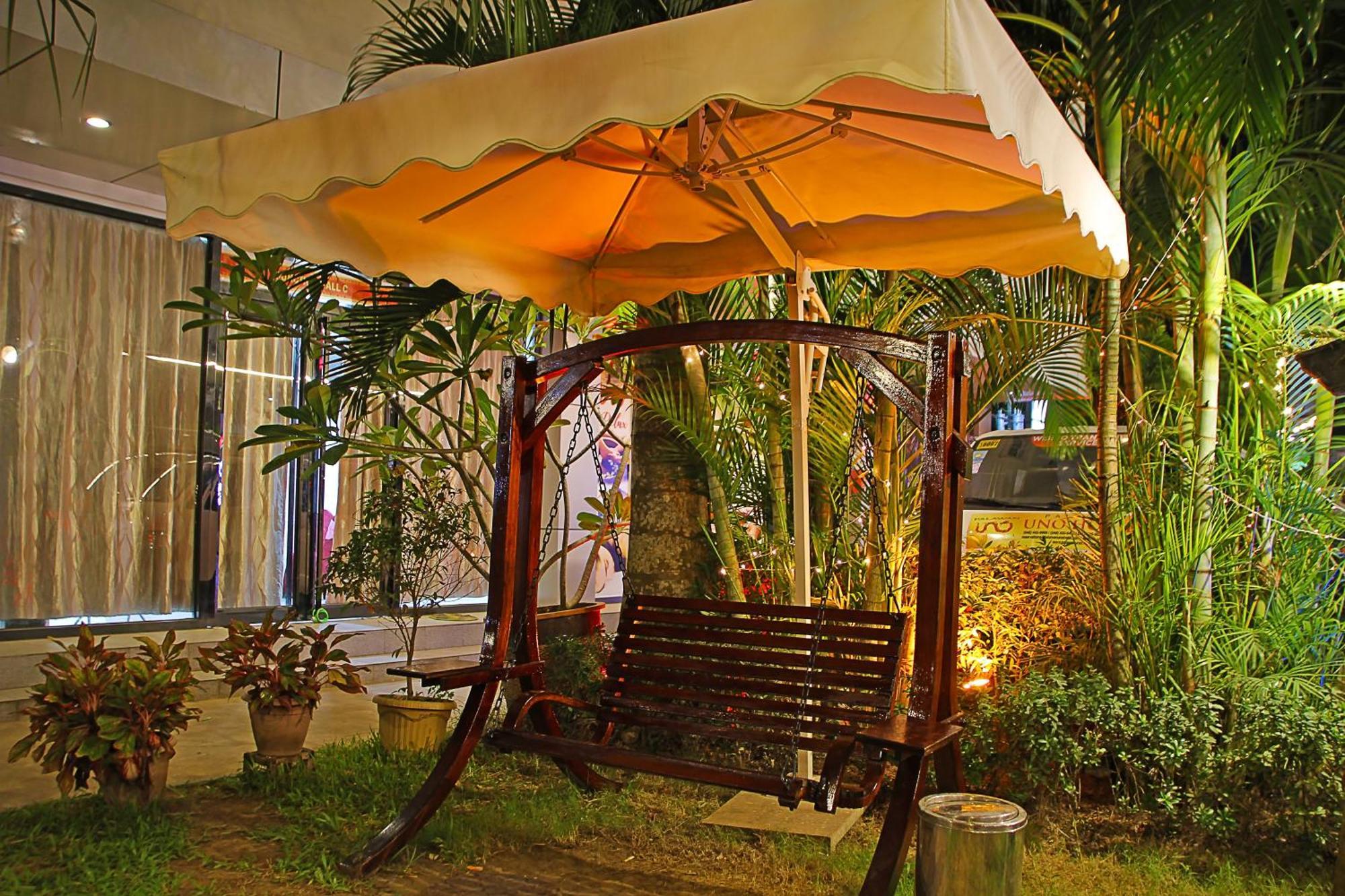 Palawan Uno Hotel Puerto Princesa Exterior photo