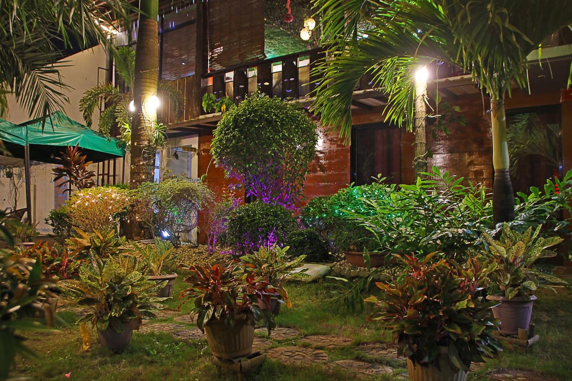 Palawan Uno Hotel Puerto Princesa Exterior photo