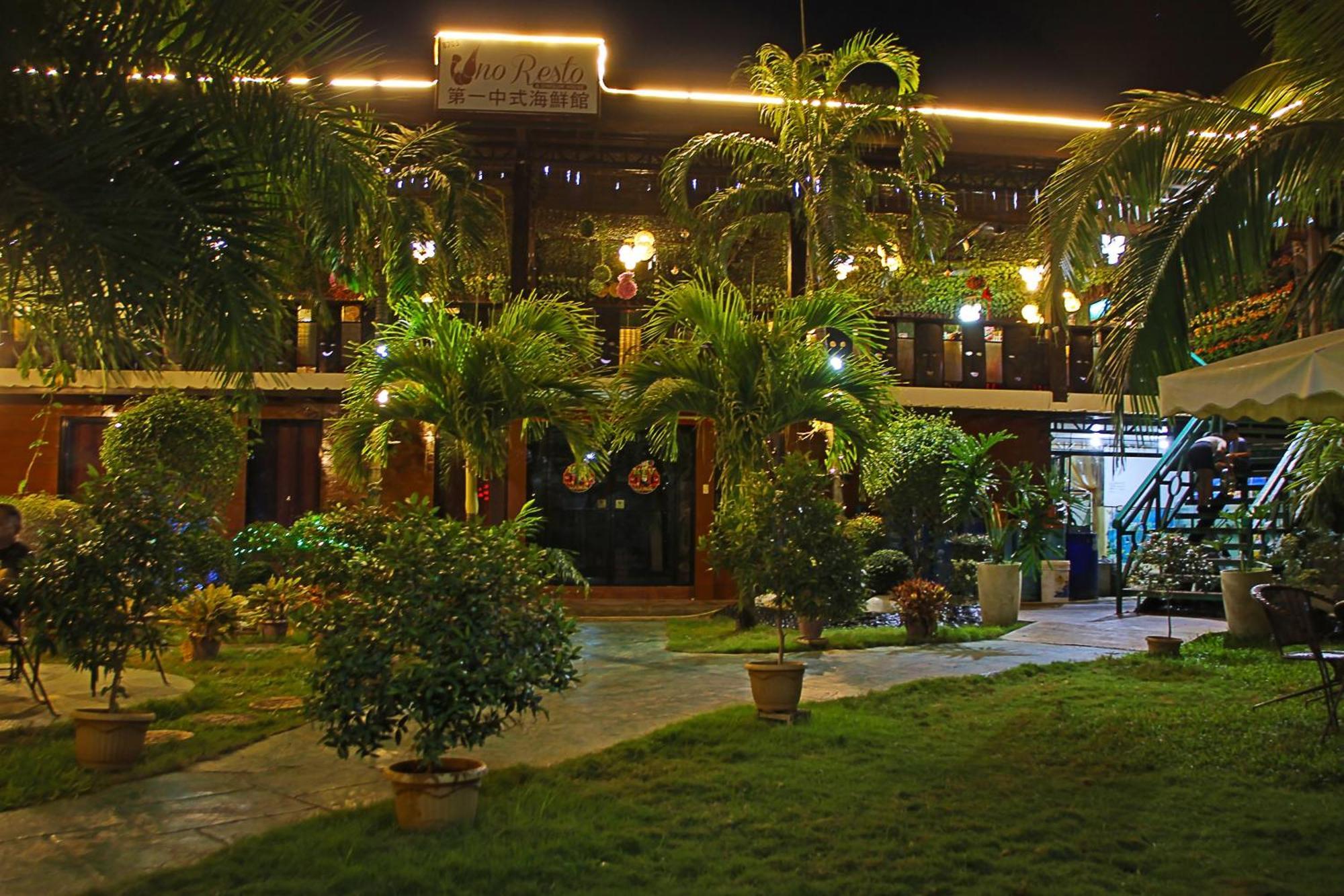Palawan Uno Hotel Puerto Princesa Exterior photo