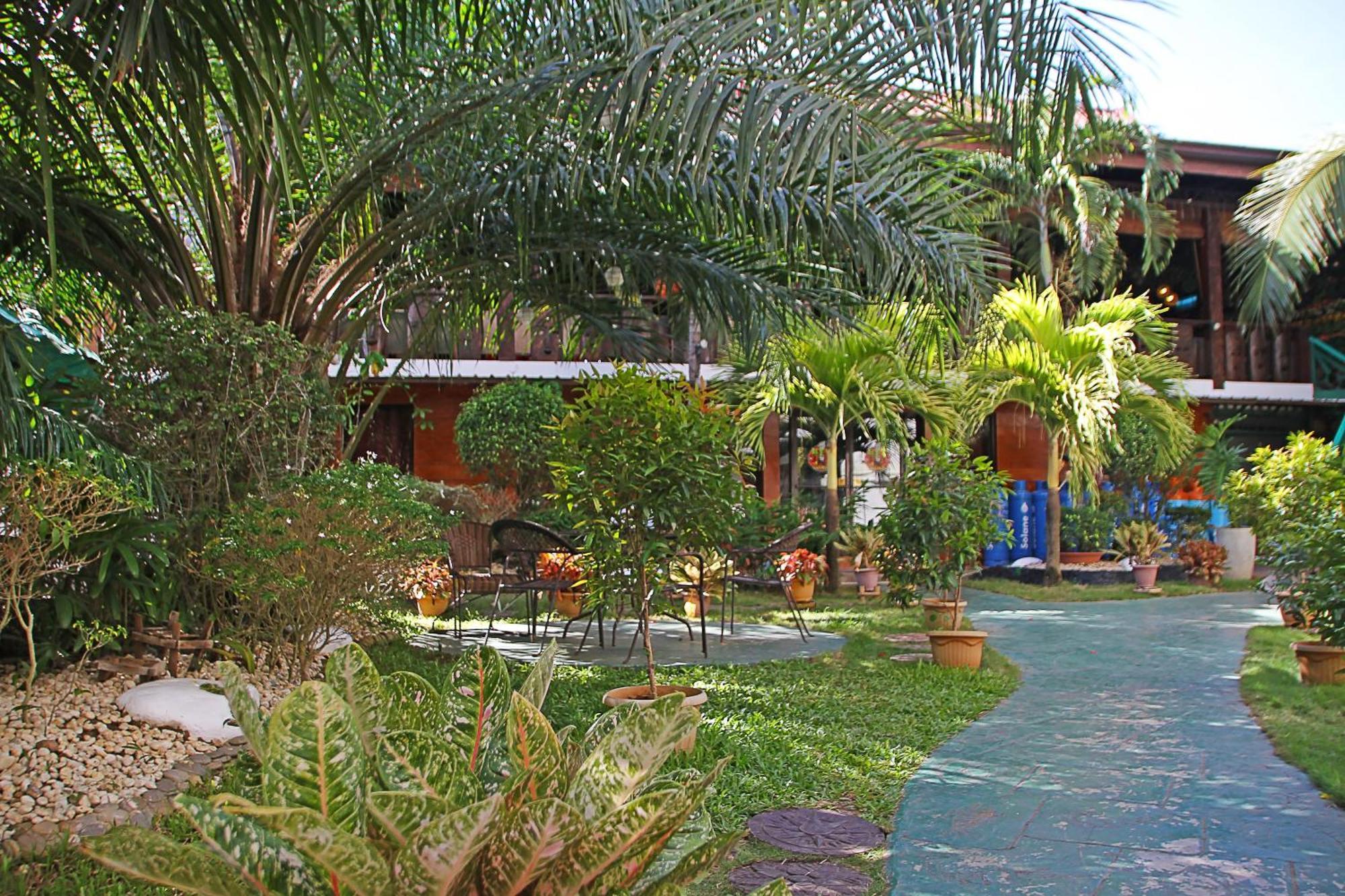 Palawan Uno Hotel Puerto Princesa Exterior photo